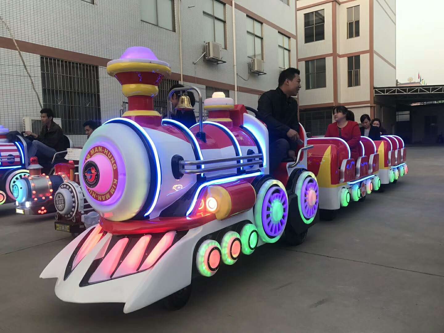 青岛商场小火车